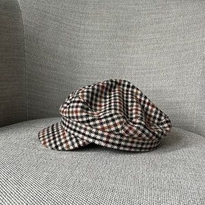 Skipper cap made of wool blend fabric